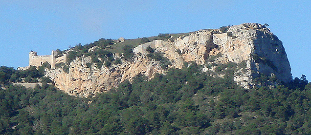 Img.2e.gif: El Castillo de Santueri,montaña