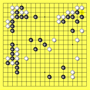 Fig.4b.gif: Mitte-Fuseki Teil B von Schwarz