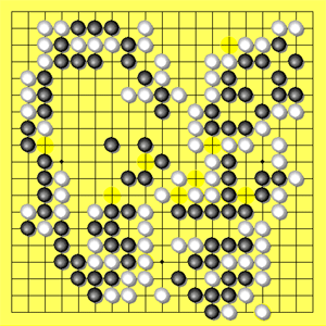 Fig.4d.gif: Mitte-Fuseki Teil D von Schwarz